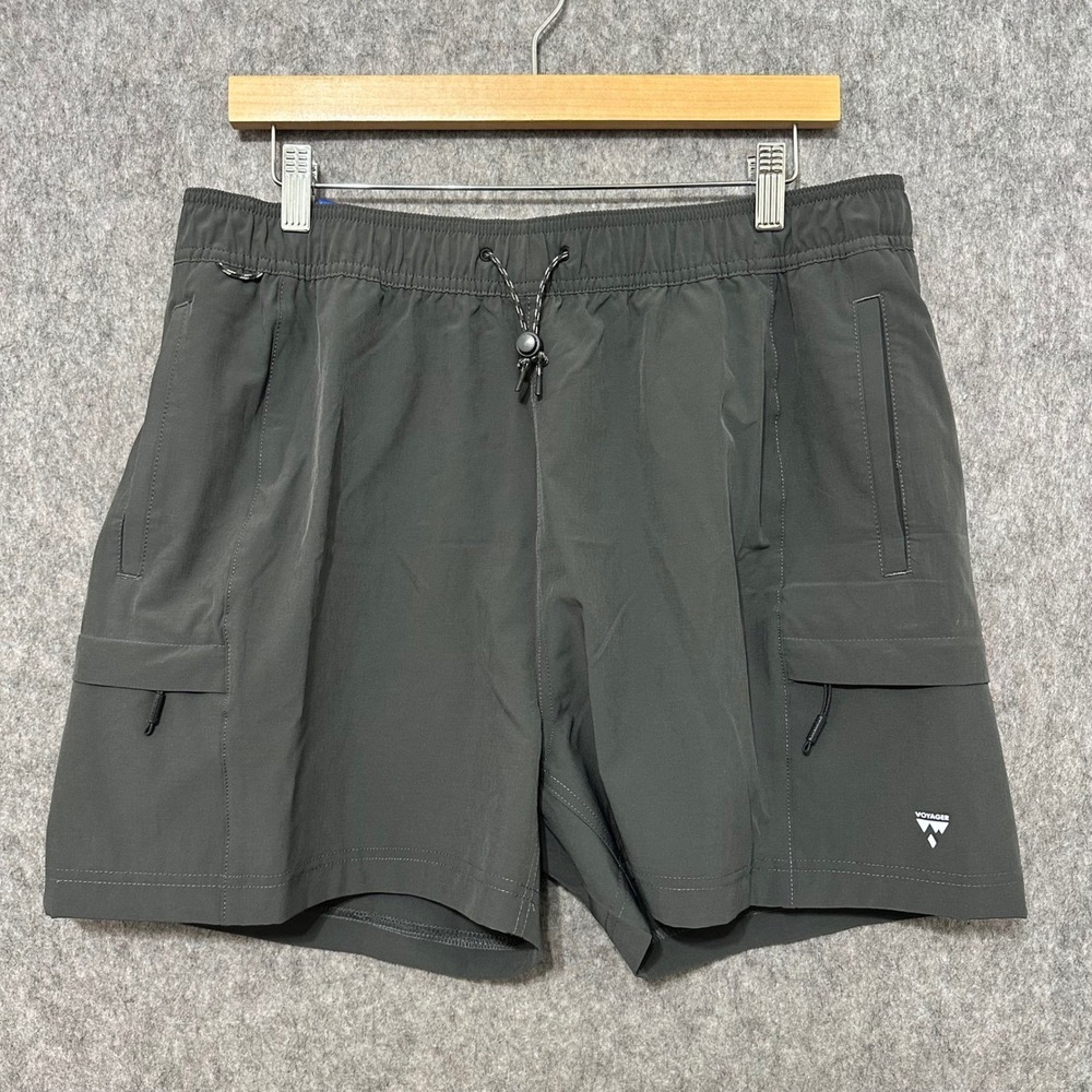 NEW Voyager Men's Gray Cargo Shorts Size Large Water Repellent Zip Pockets